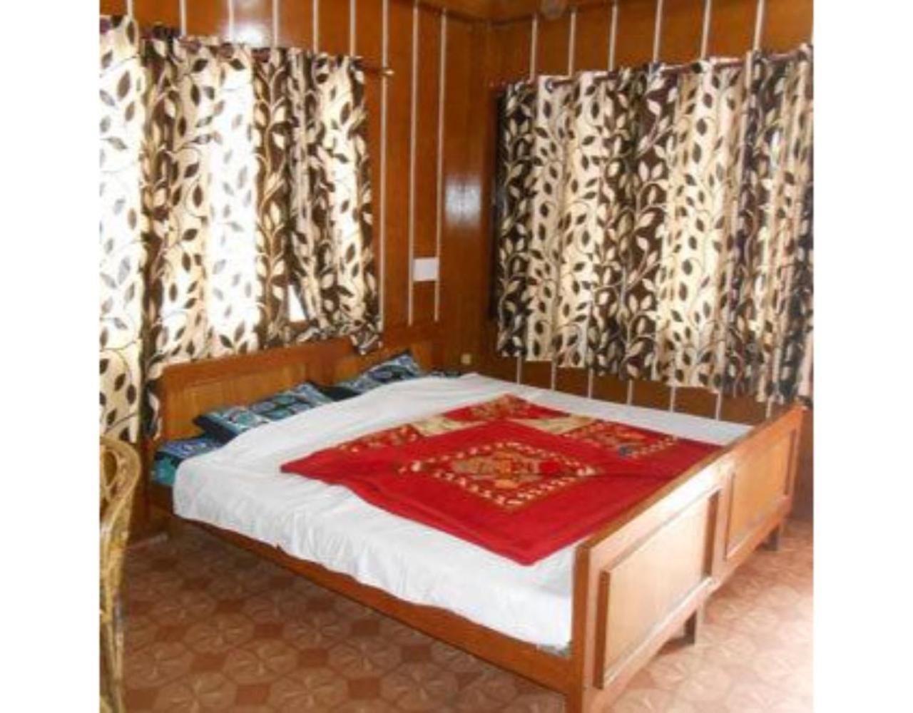 Hotel Rock Stone Mussoorie Eksteriør billede